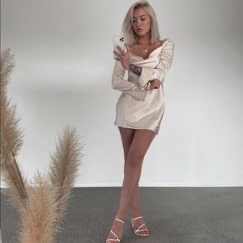 Princess Polly Star Power Dress - Picture 5 of 6